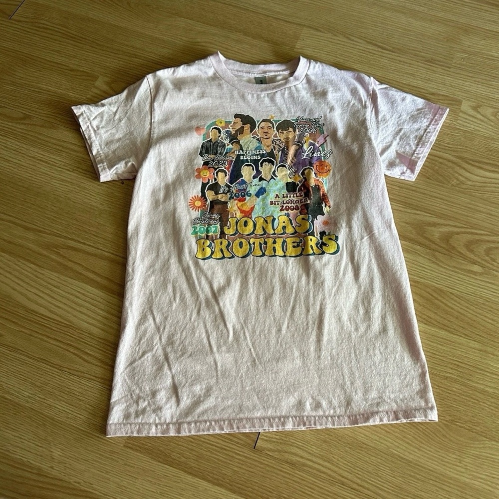 Jonas Brothers Albums Graphic Short Sleeve Tee Small